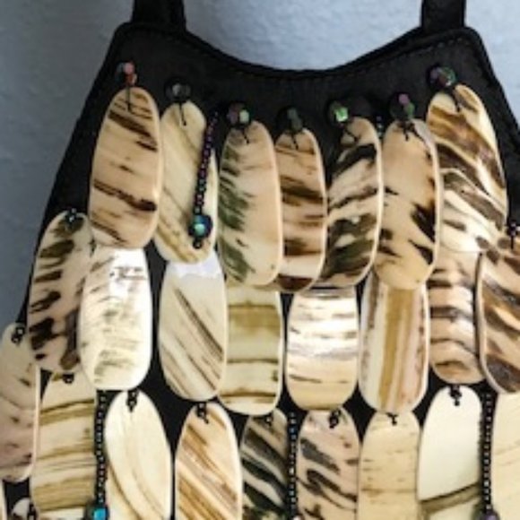 Beautiful shell and beaded handbag. - Picture 4 of 4